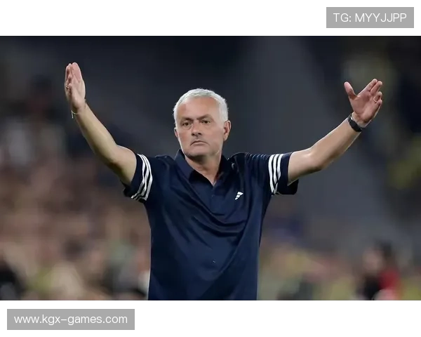 穆里尼奥打造铁血防线:新战术引领球队防守革新 穆里尼奥打造铁血防线:新战术引领球队防守革新